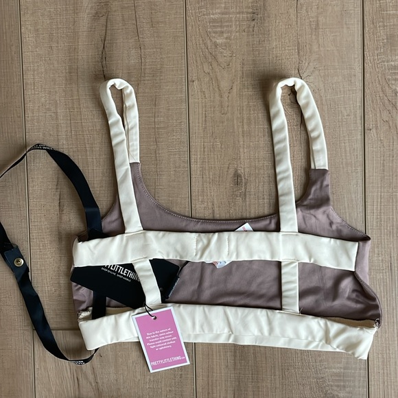 NWT Pretty Little Thing Yoga Bra Pant Set - Picture 5 of 6